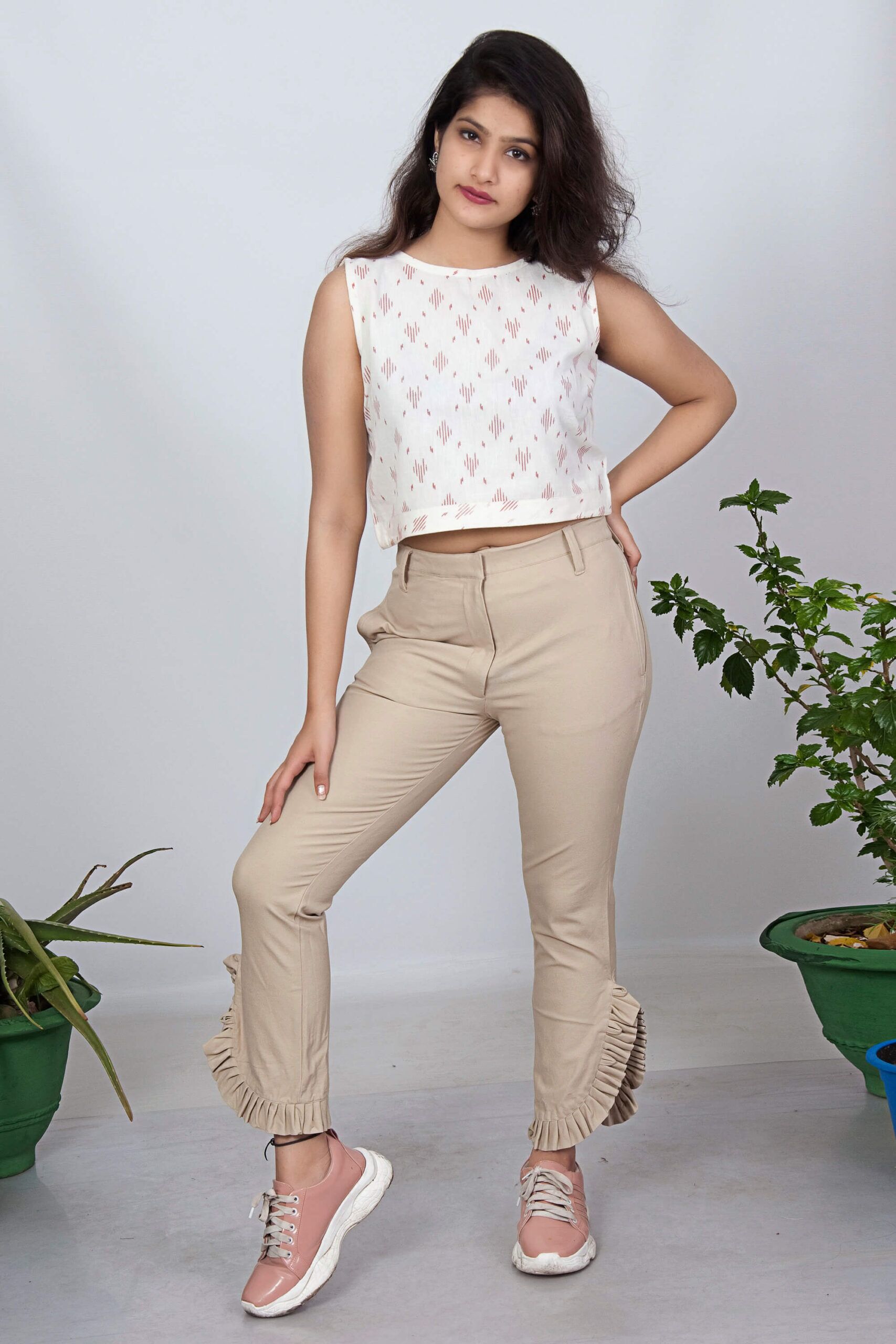Beige pleated trouser